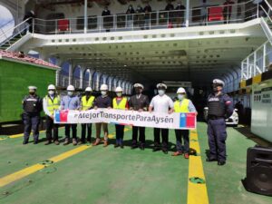 Barcaza Queulat - Personal embarcado y ministerio de transportes